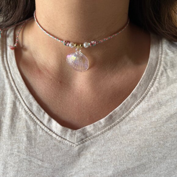 Adjustable Beach Necklace pearls and sea shell - Picture 4 of 6